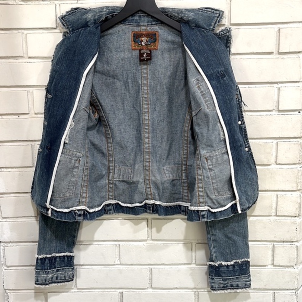 True Religion Distressed Blue Jean Jacket Raw Hem Collar, Pockets, & Cuffs Small - Picture 11 of 12